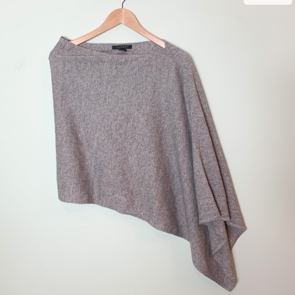 NWT Tahari Gray Cashmere Linen Poncho Scarf Neutral One Size - Picture 2 of 8